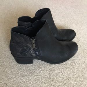 Lucky brand size 7 black ankle boots super cute
